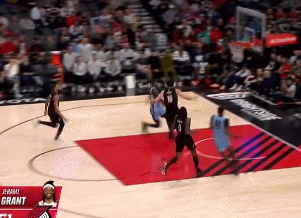 乐鱼体育-3分钟内被吹3犯 杨瀚森主场被裁判“重点照顾”